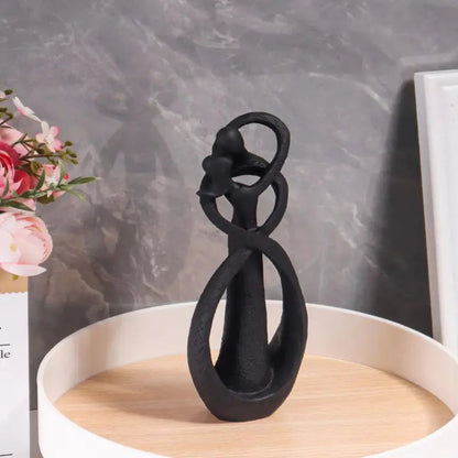 Escultura de Casal Abraçado