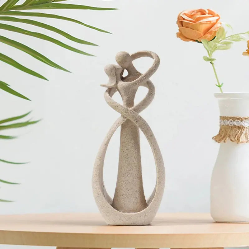 Escultura de Casal Abraçado