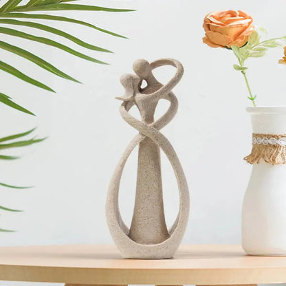 Escultura de Casal Abraçado