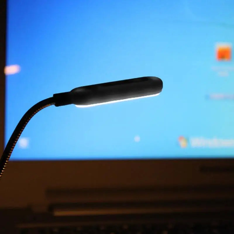 Mini Luminária LED USB Portátil para Leitura – Luz Noturna Flexível para Notebook e Laptop