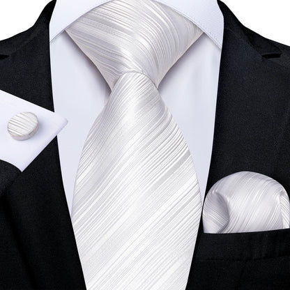 Kit Luxo Gravata Branca, Cinza e Prata com Lenço e Abotoaduras | Gravata de Seda Elegante para Casamento, Festa e Negócios | Sofisticação e Estilo Masculino Completo