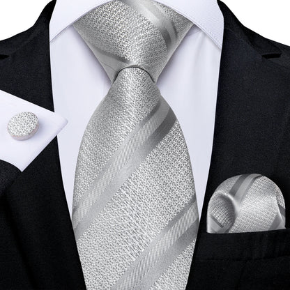 Kit Luxo Gravata Branca, Cinza e Prata com Lenço e Abotoaduras | Gravata de Seda Elegante para Casamento, Festa e Negócios | Sofisticação e Estilo Masculino Completo