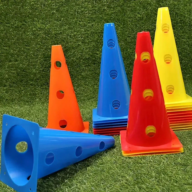 Kit 5 Cones de Treinamento 32cm Furados: Obstáculos de Alta Visibilidade para Futebol e Basquete